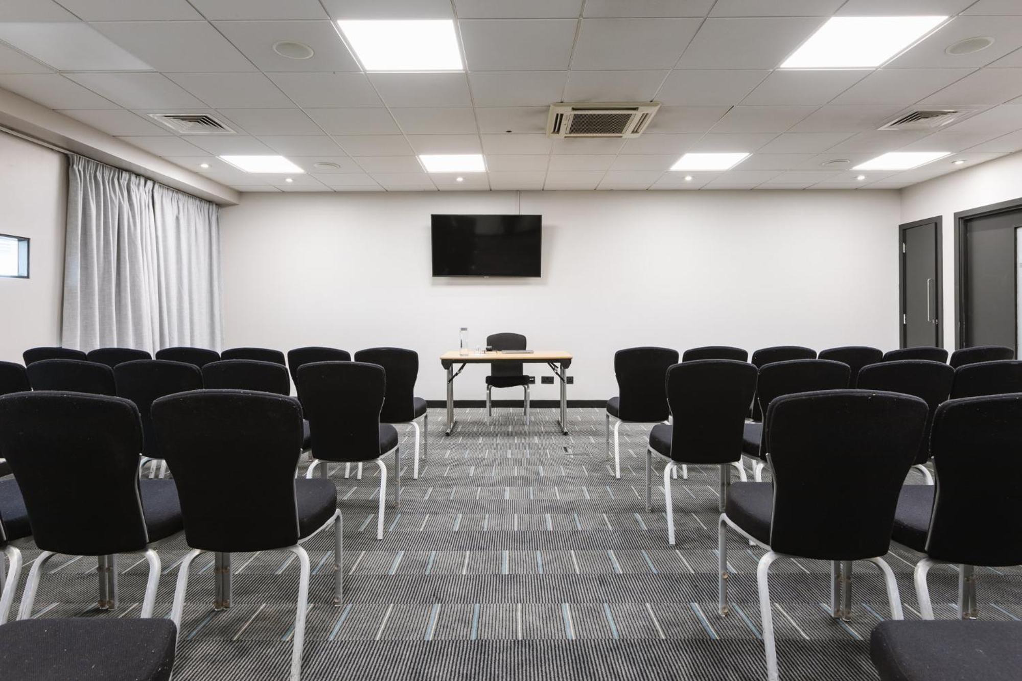 Voco By Ihg Hotel Belfast